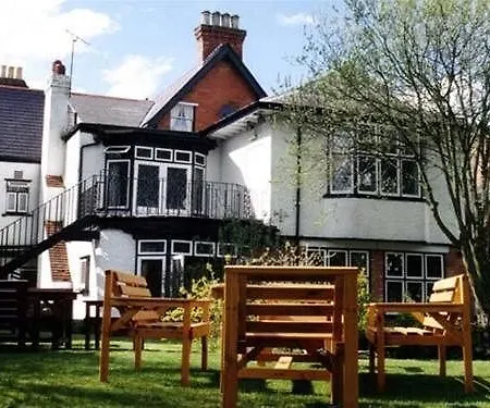 The Tudor Court 3* Solihull